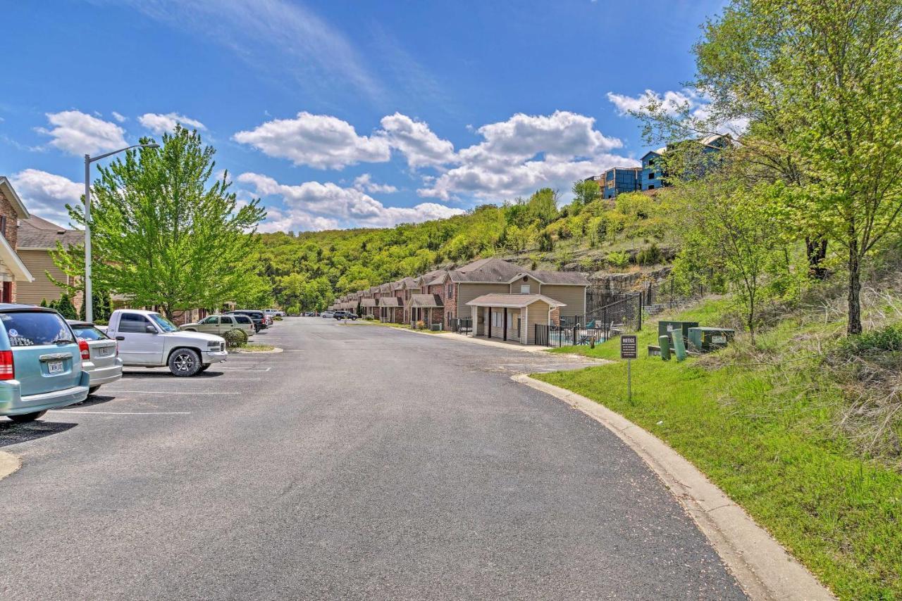 Cozy Branson Condo With Balcony And Mountain Views Екстериор снимка